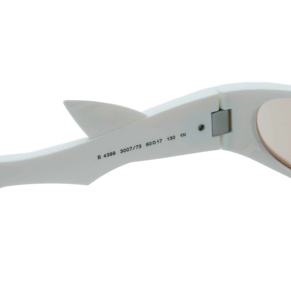 Burberry 4399 White Wraparound Shark Fin Logo Sunglasses — photo 7