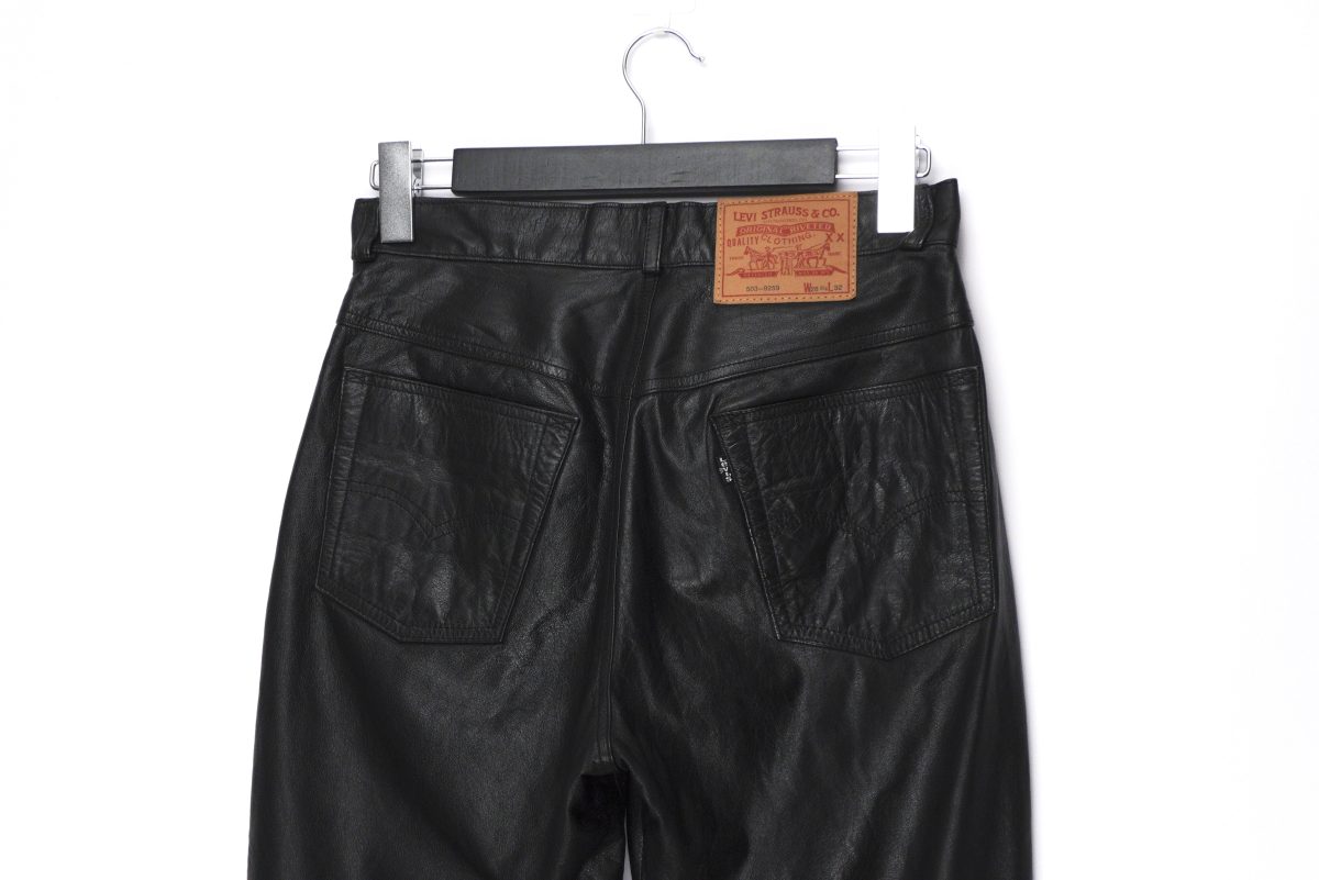 Vintage Levi’s Logo Leather Black Pants — photo 4
