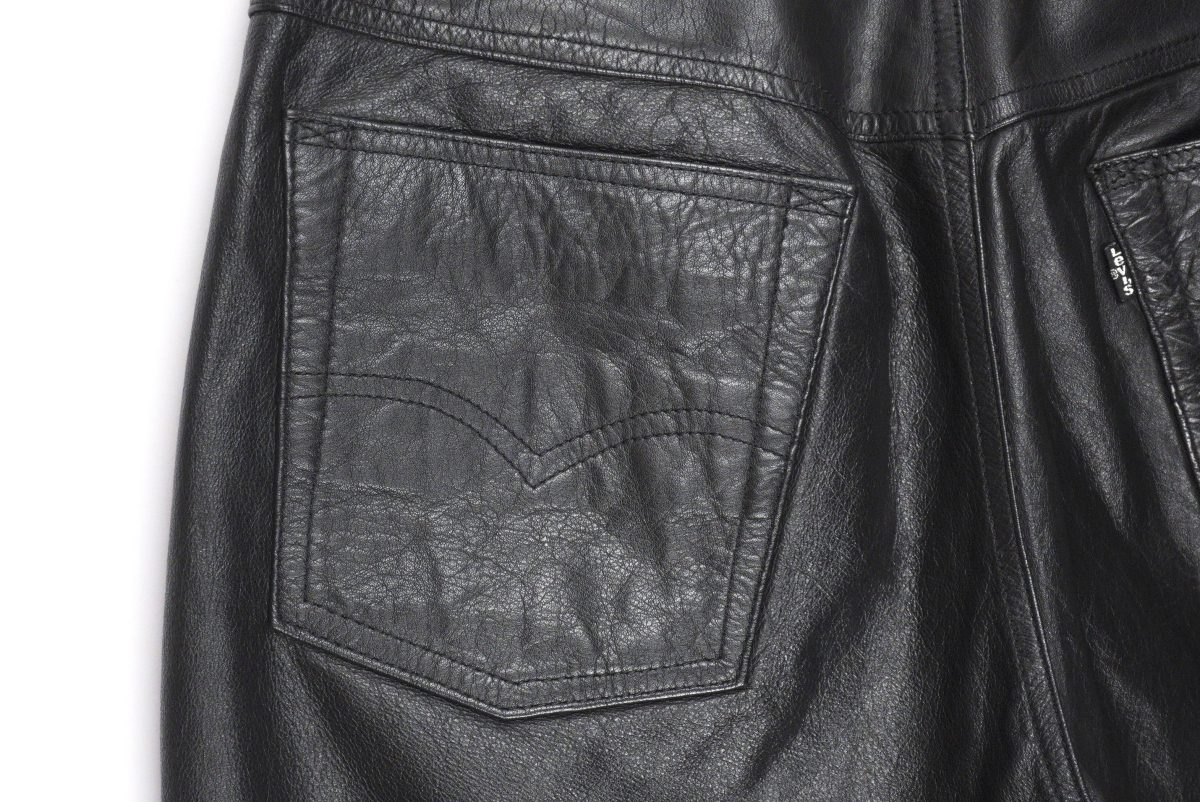 Vintage Levi’s Logo Leather Black Pants — photo 7