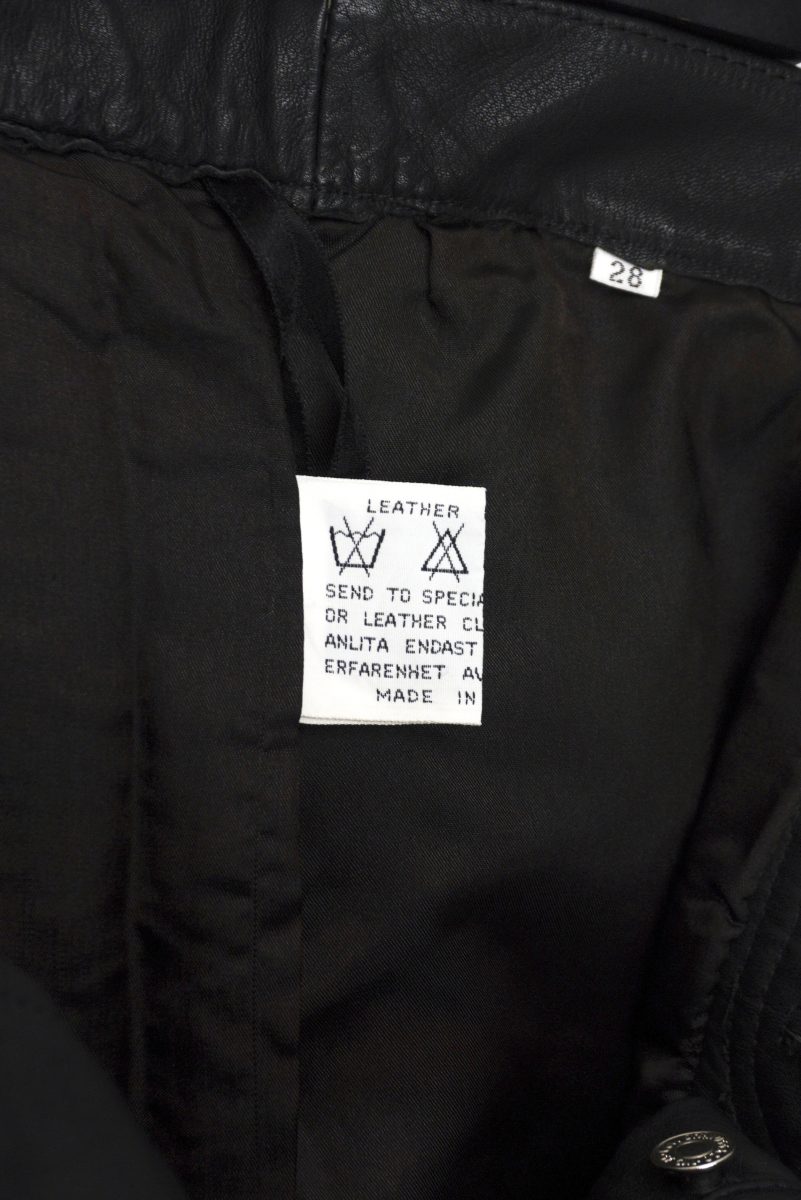 Vintage Levi’s Logo Leather Black Pants — photo 11