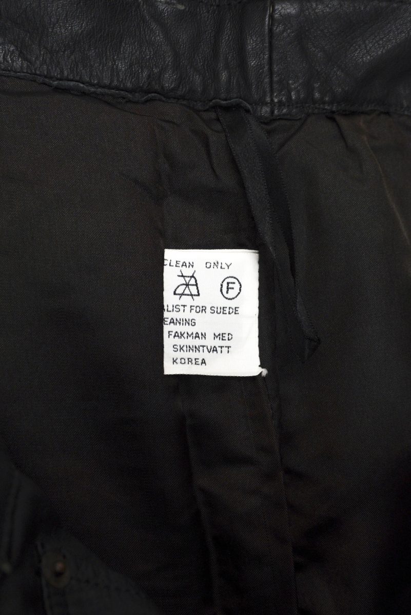 Vintage Levi’s Logo Leather Black Pants — photo 12