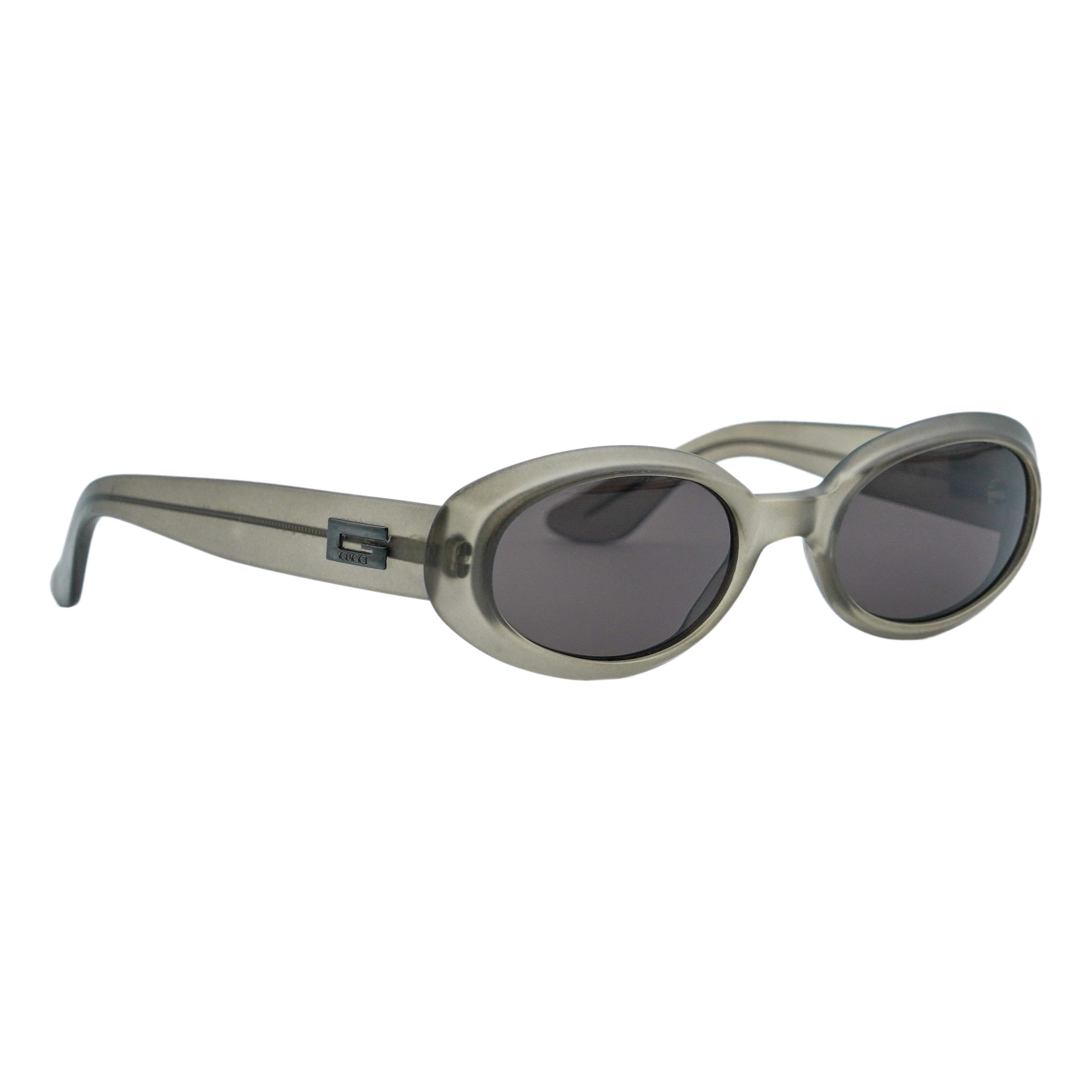 Vintage Gucci GG 2419 Smoke Gray Oval Metal Logo Sunglasses