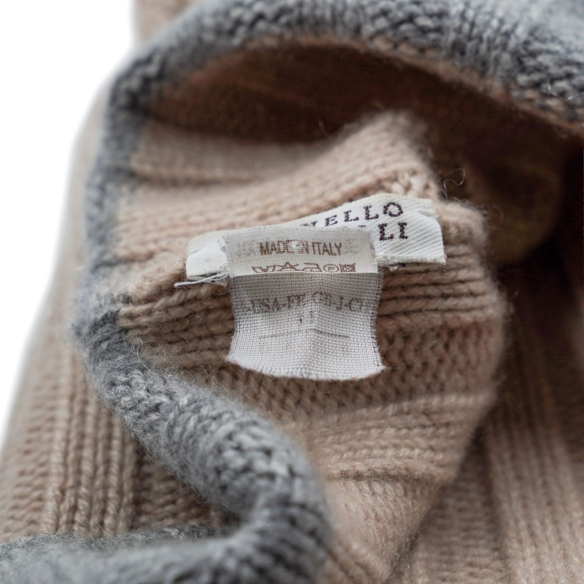 Brunello Cucinelli Beige Cashmere Ribbed Knit Beanie Hat — photo 6