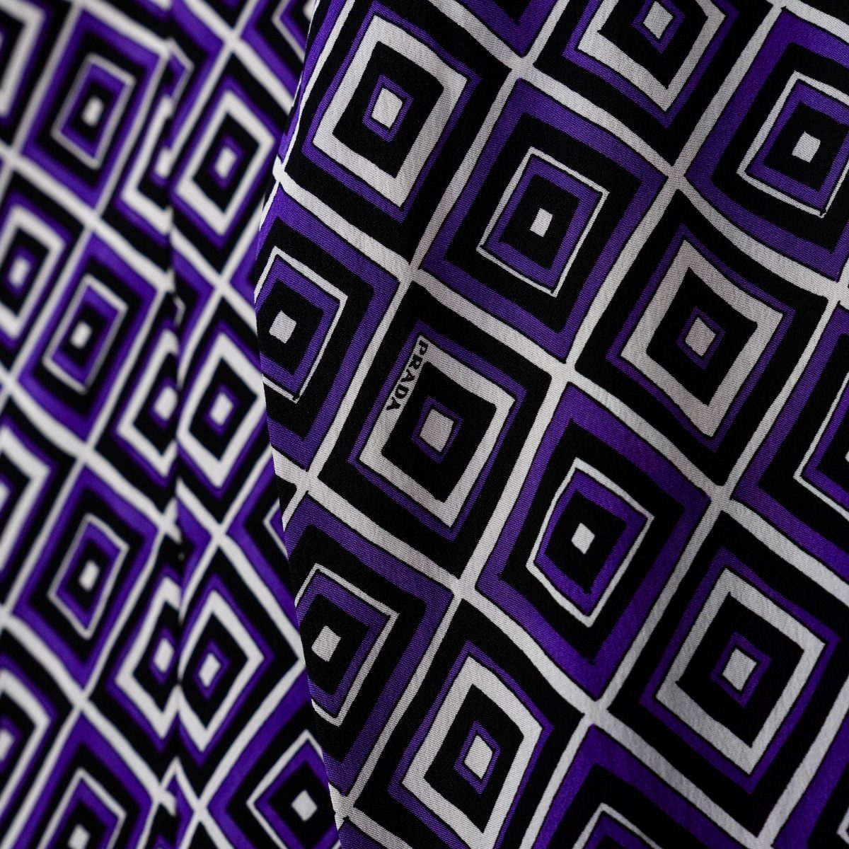Prada Milano SS12 Purple Silk Geometric Pattern Womens Shirt — photo 7