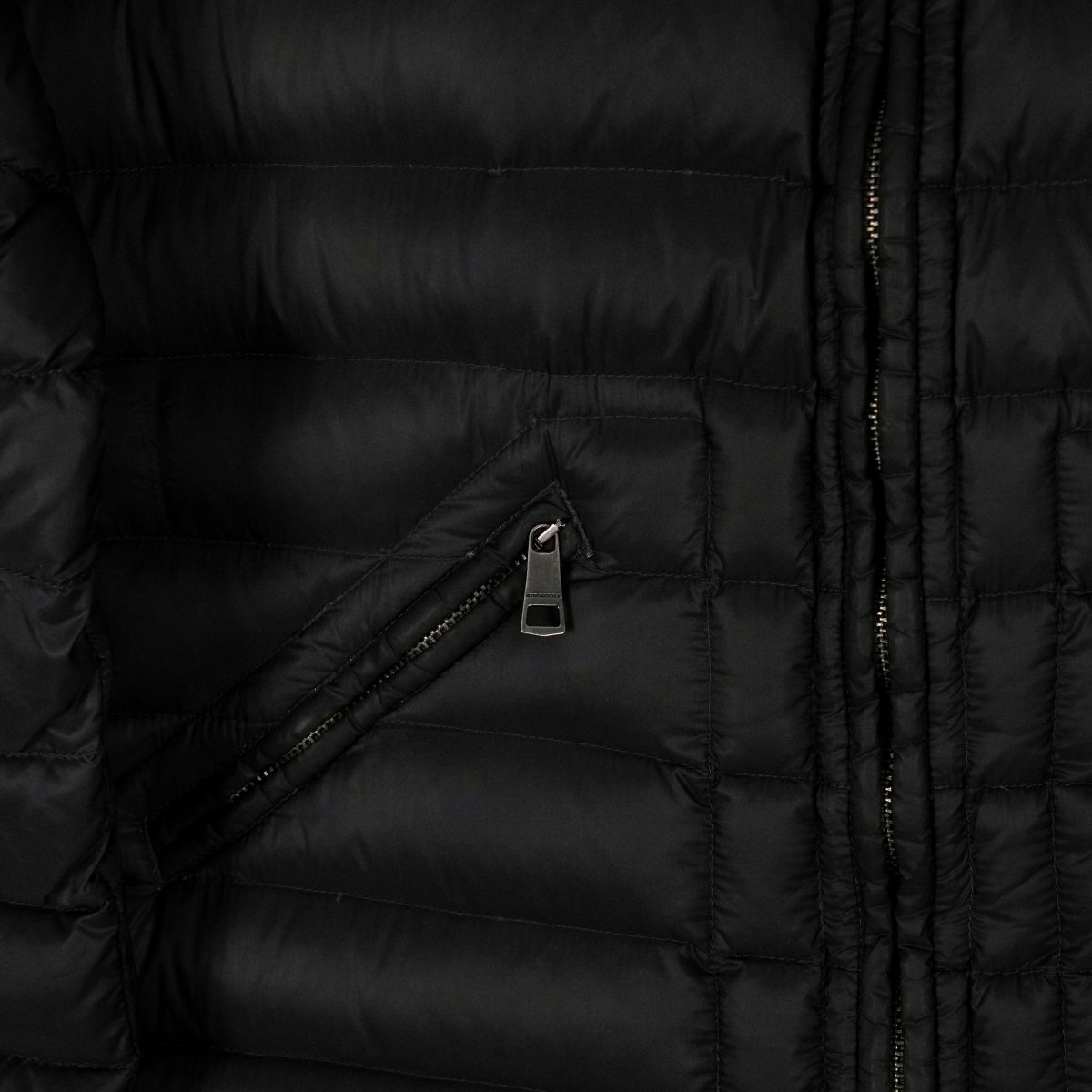 Burberry Brit Black Nylon Quilted Goose Down Puffer Jacket — photo 6