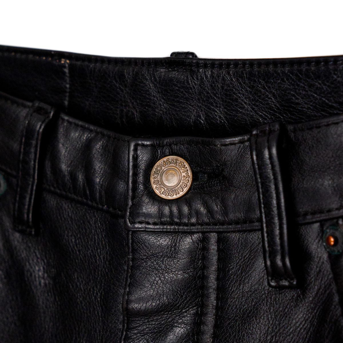 Vintage Levi's 90s Black Leather Button Fly Mens Jeans Pants — photo 5