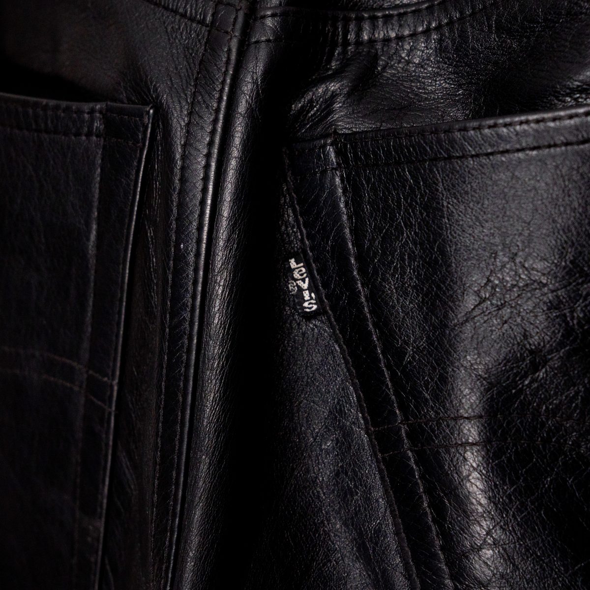 Vintage Levi's 90s Black Leather Button Fly Mens Jeans Pants — photo 8