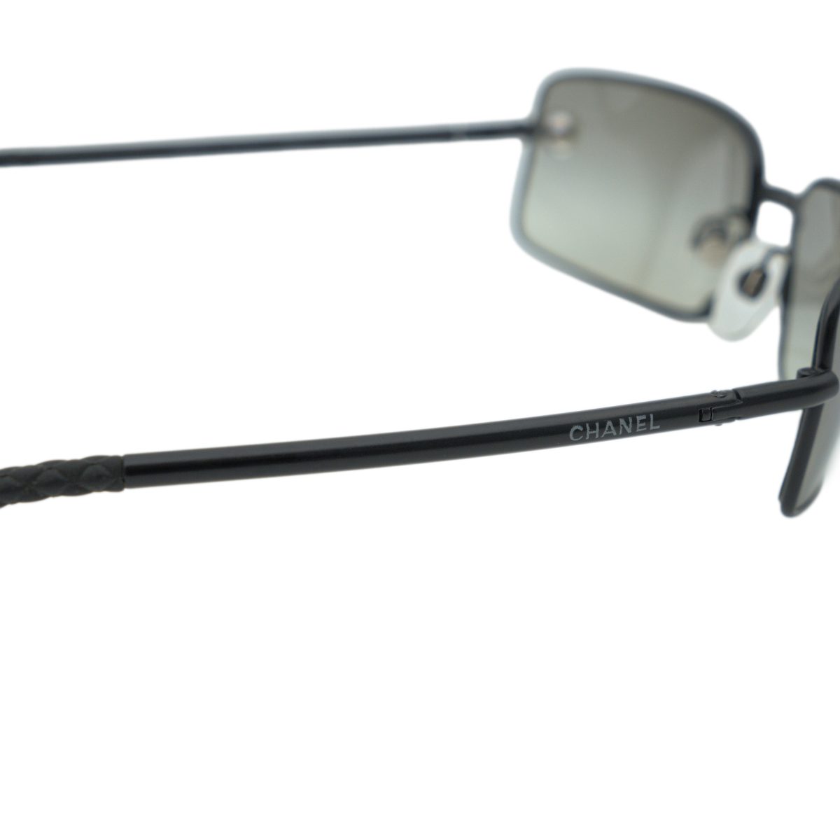 Vintage Chanel 4075 Black Pearl Rectangular Y2K Sunglasses — photo 4