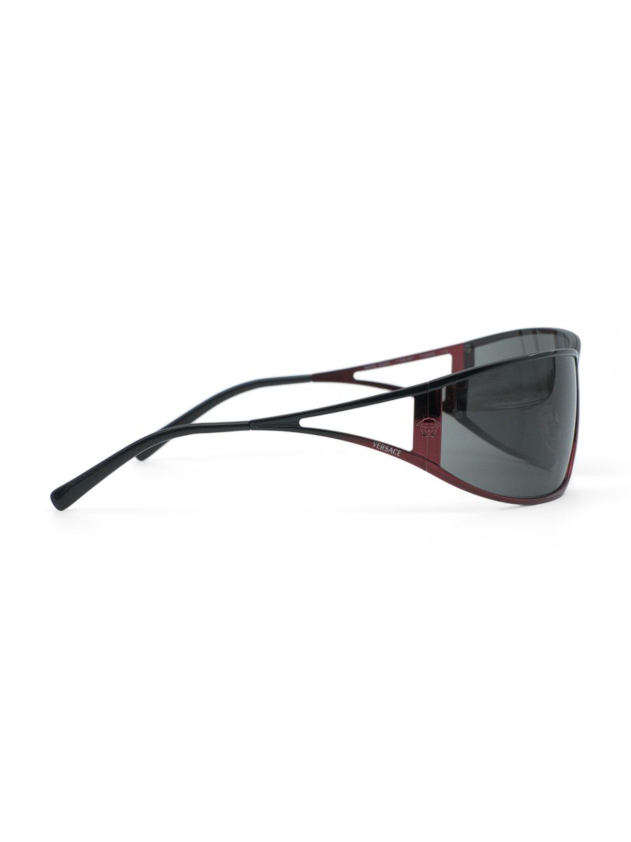 Vintage Versace MOD 2040 Burgundy Medusa Shield Sunglasses — photo 3