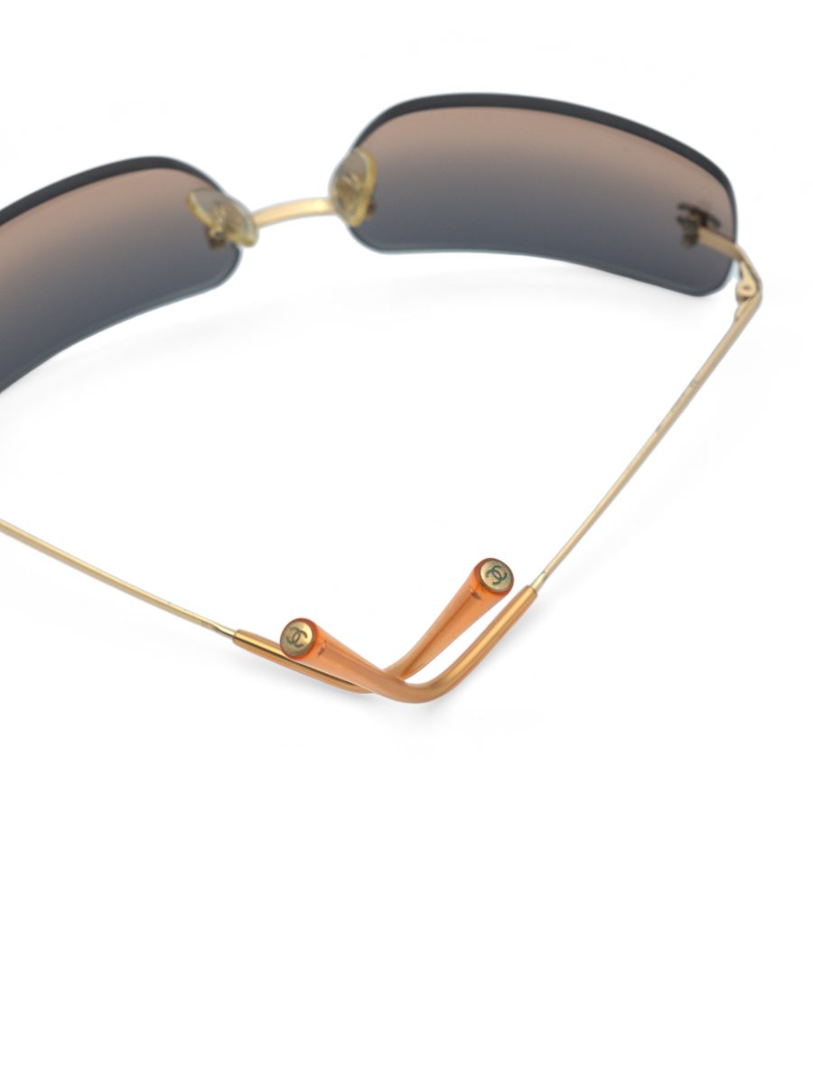 Vintage Chanel 4017 Gold Gradient Rimless CC Logo Sunglasses — photo 10