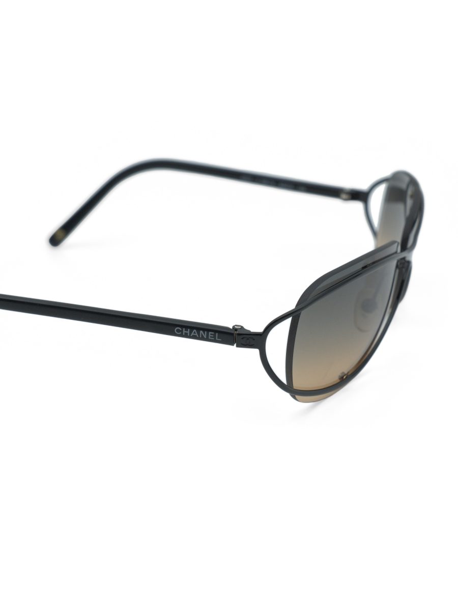 Vintage Chanel 4027 Black Gradient Rimless CC Sunglasses — photo 4