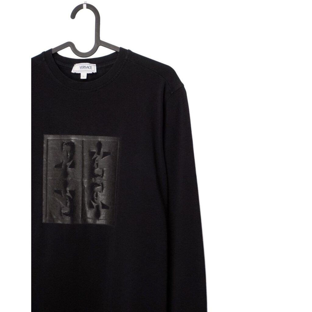 Vintage Versace Gianni Print Black Long Sleeve Tee Shirt — photo 3